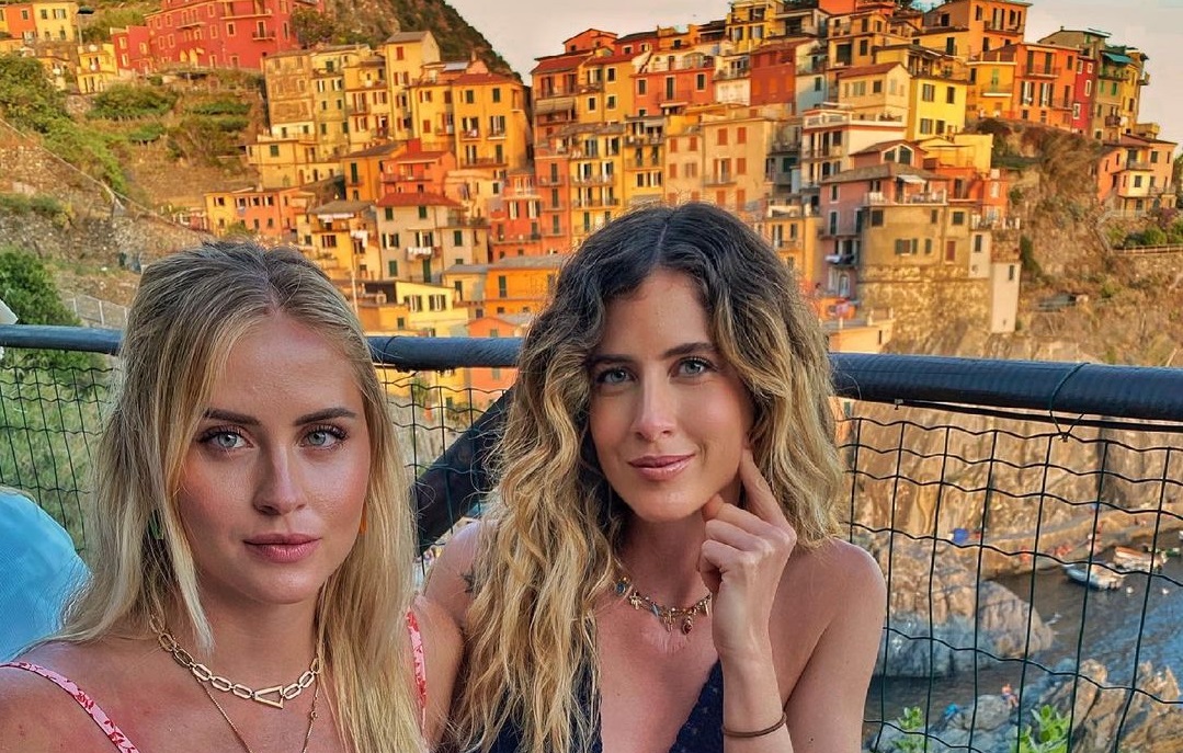 Le sorelle Ferragni alle Cinque Terre: weekend alla scoperta delle bellezze della Liguria