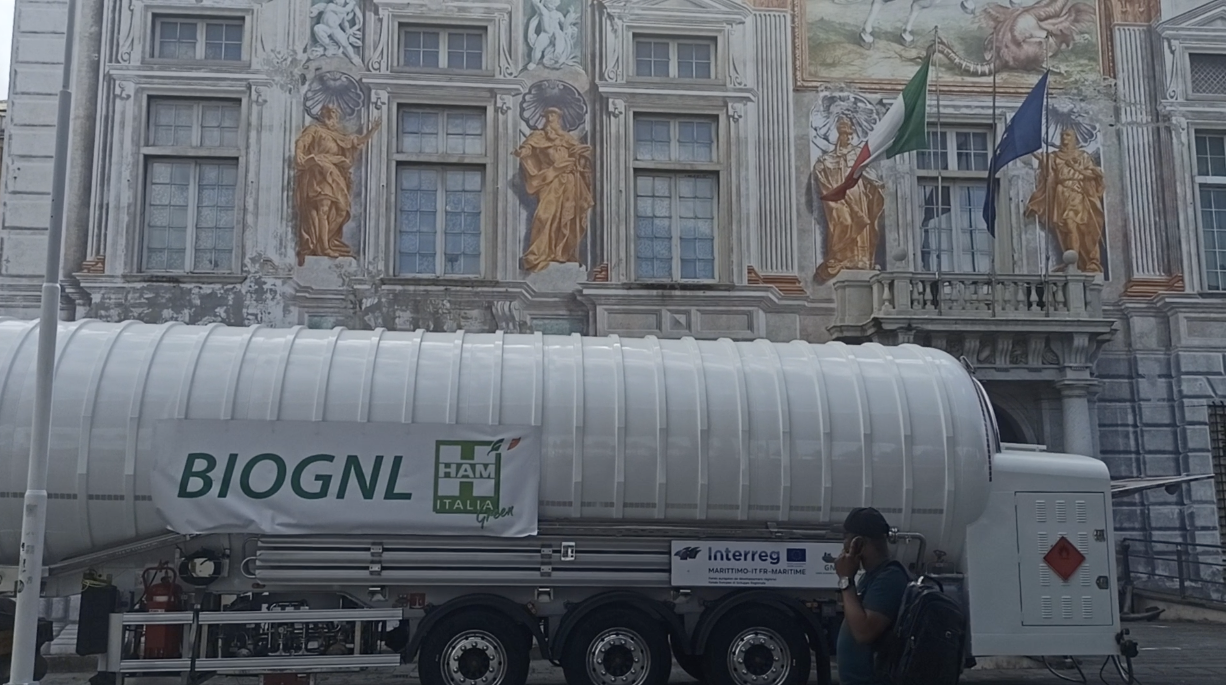 Stop al petrolio, il porto di Genova partner del progetto "GNL Facile"