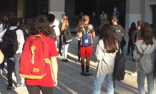 Scuola Liguria, approvato il calendario: studenti in classe il 15 settembre