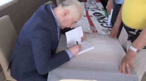 "Una storia tricolore", l'autobiografia di Gianni Plinio racconta anche la destra