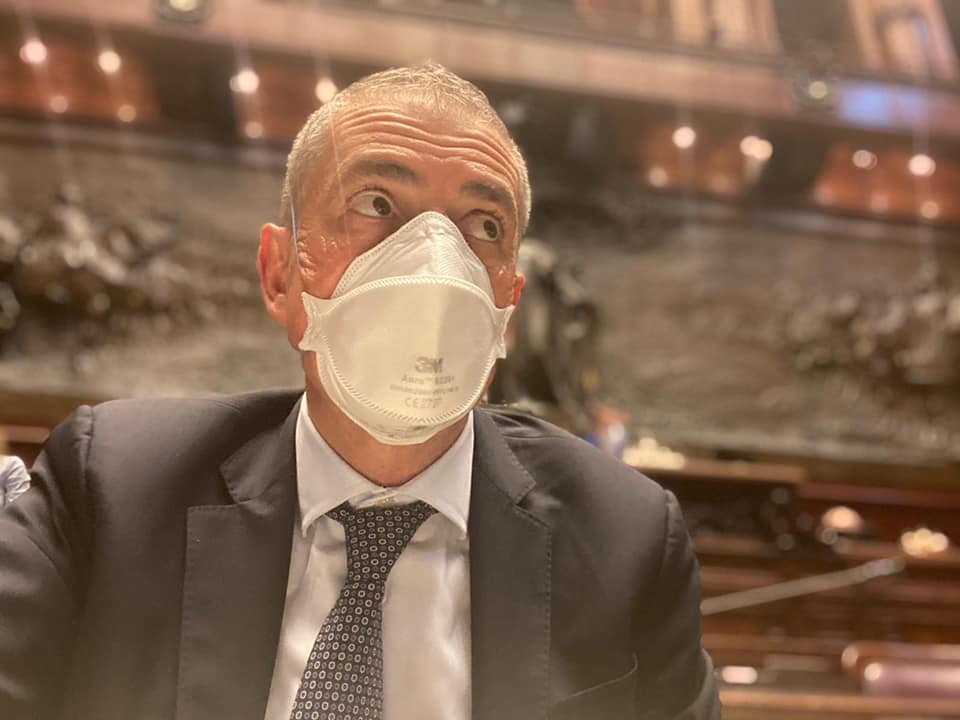 Discoteche, Costa: "Il protocollo c'è, nel prossimo weekend possibile riapertura"