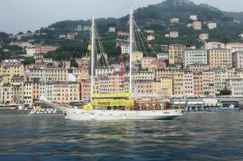 Bandiera nera per la Liguria da Goletta Verde. Toti: "Bandiera politica più che ambientalista"