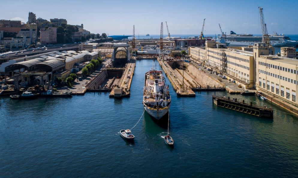 Genova, presto via alla demolizioni della Sentinel e della Theodoros