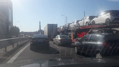 Traffico, altra giornata difficile: 8 chilometri di coda sulla A26