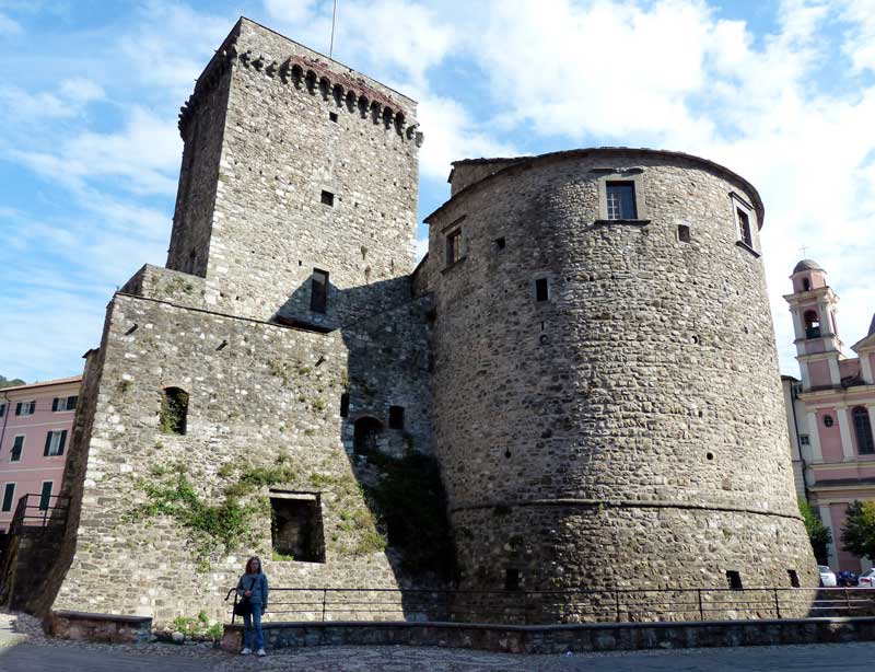Varese Ligure, una mostra fotografica sulla storia del borgo spezzino