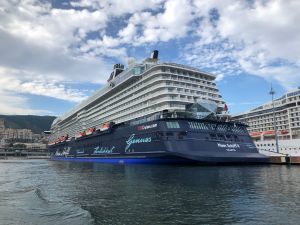 Tui Cruises riparte da Genova grazie anche ai voli charter