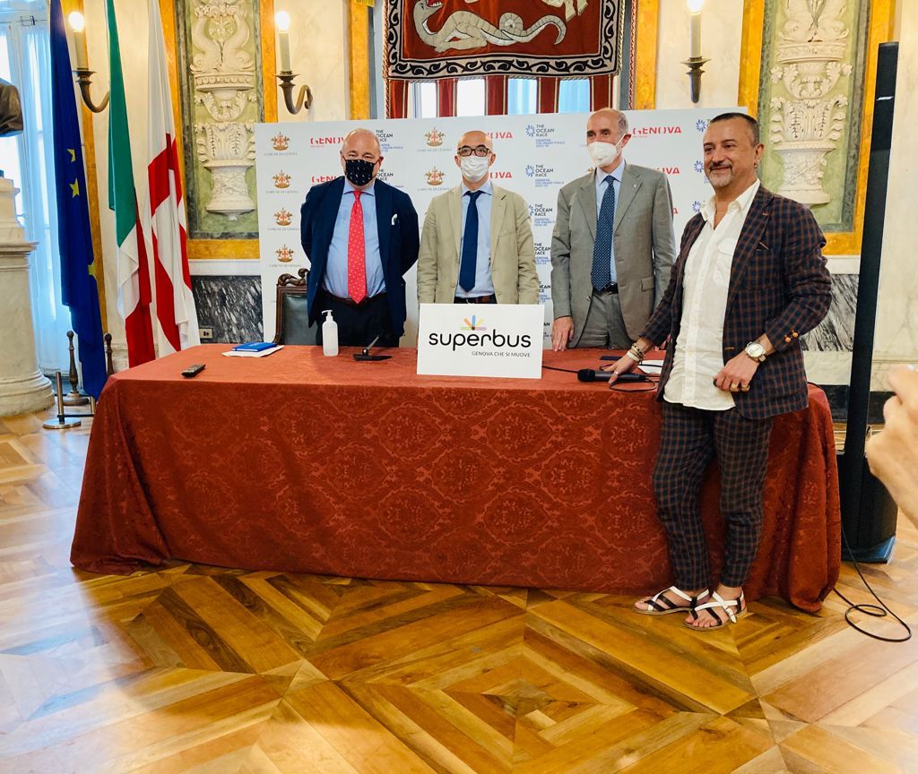 Gli assi di forza tpl di Genova hanno un logo e un nome: Supèrbus