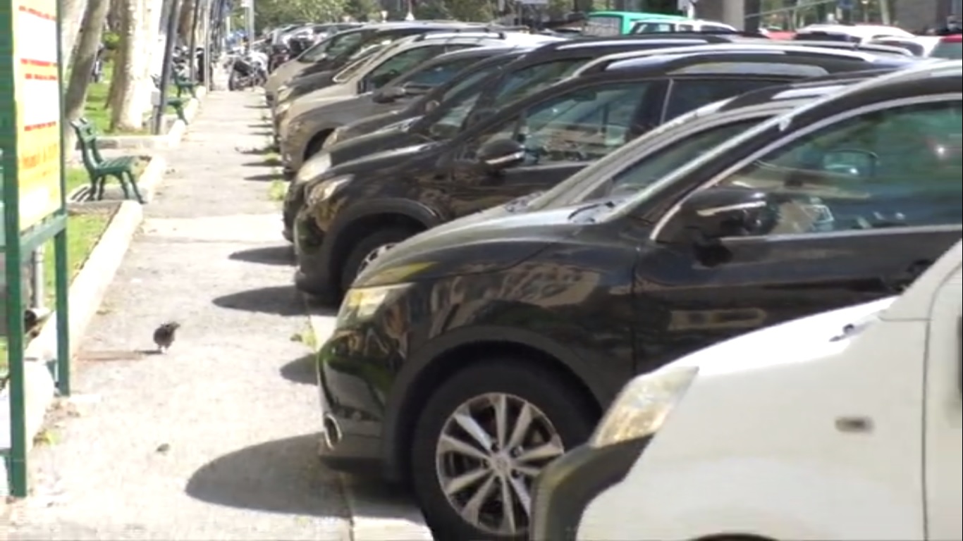 Genova, i residenti di via Piave esultano: 39 parcheggi trasformati in Blu Area