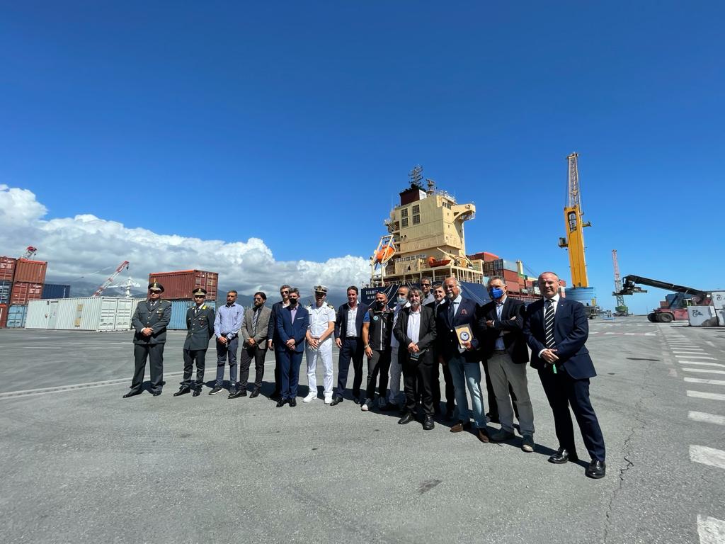 Porto di Marina di Carrara, prima toccata della nuova portacontainer Djanet