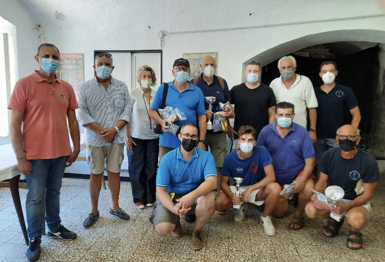 Camogli, più di trenta i partecipanti alla gara di pesca sportiva a bolentino 