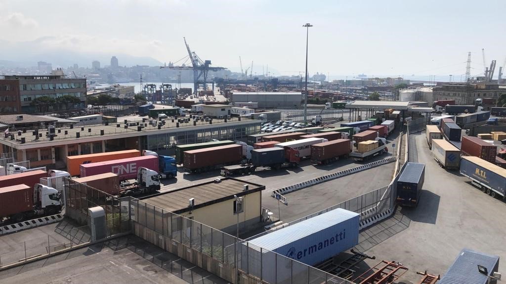 Autotrasporto sul piede di guerra: "Pronti a rifiutare containers verso Sech e Bettolo"