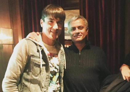 Genoa, Shomurodov si avvicina alla Roma: l'uzbeko alla corte del suo idolo Mourinho