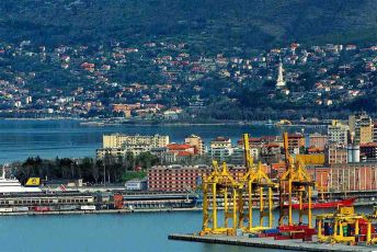 Porto Trieste, terminalista 'pretende' lavoratori col green pass: Uiltrasporti protesta