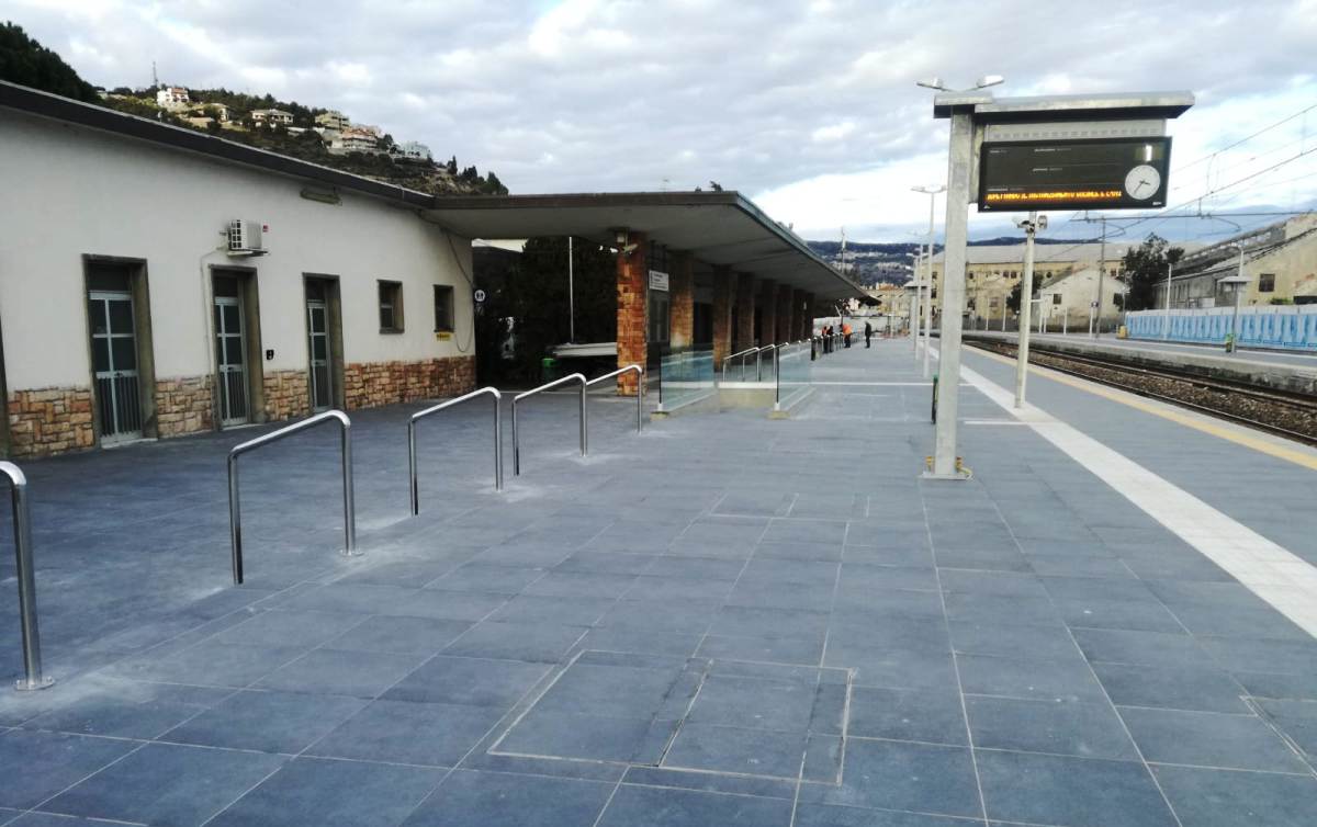 Pietra Ligure, via le barriere architettoniche: due nuovi ascensori in stazione
