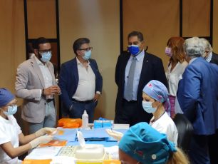 Genova, ecco il polo vaccinale al Teatro della Gioventù: obiettivo 1200 dosi al giorno