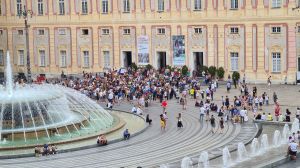 Genova, i no-green pass tornano in piazza: "Il nazismo è iniziato così"