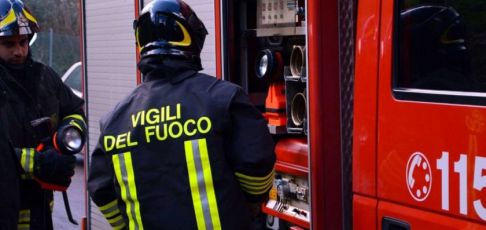 Incendio nel carcere di Sanremo, un agente e due detenuti intossicati
