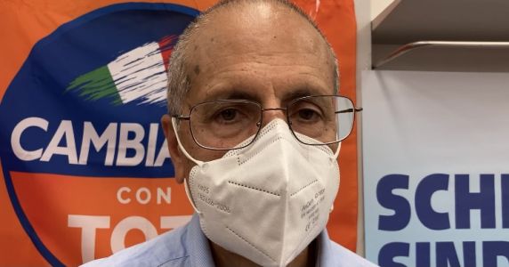 Savona, il candidato sindaco Schirru all'apertura del Point della lista Toti