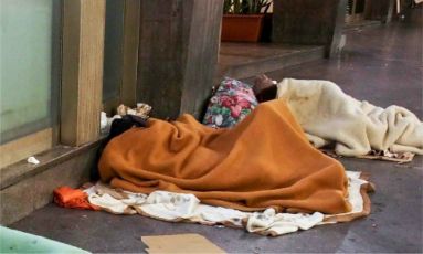 Genova, senzatetto controllato dalla Polfer: era ricercato dal 2014