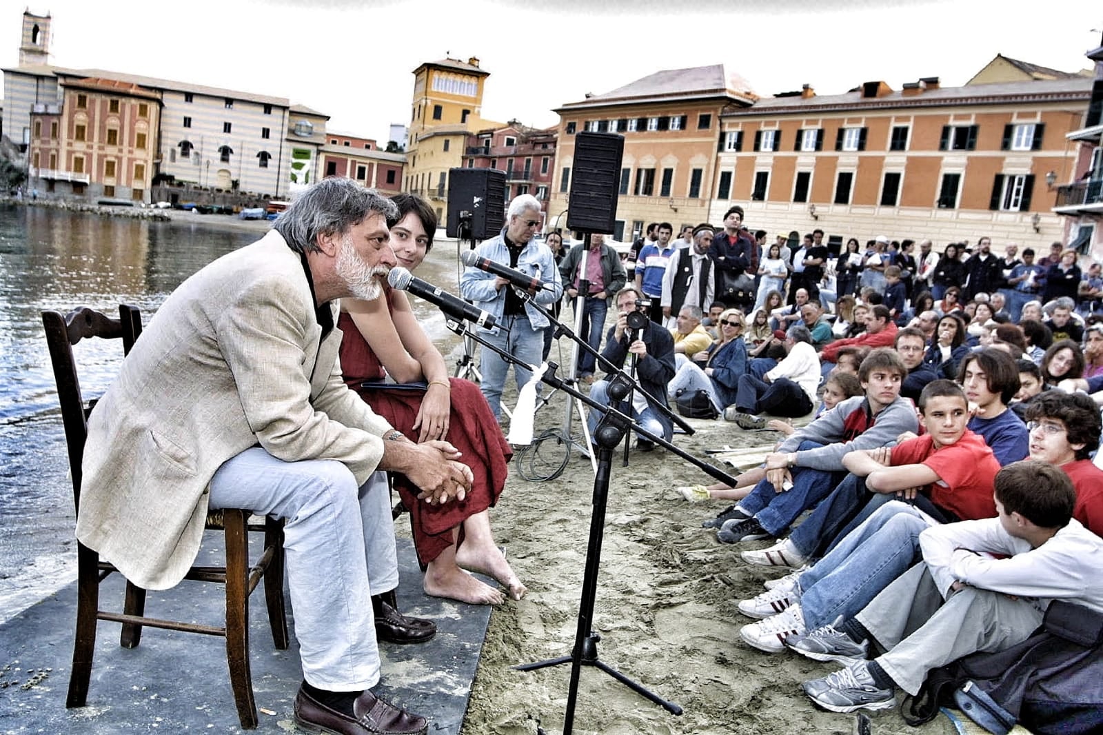 La proposta dal Tigullio: "Intitoliamo una piazza a Gino Strada"