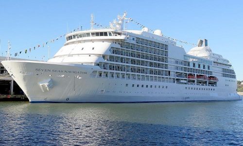 Porto di Civitavecchia, vaccinato a bordo tutto l'equipaggio della Seven Seas Navigator