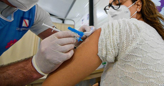 Vaccini, l'Oms: "No a terza dose: priorità è aumentare copertura in paesi non immunizzati"  