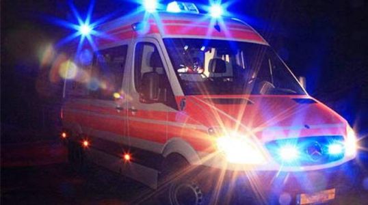 Busalla, l'auto si ribalta: 30enne in gravi condizioni, morto il suo cane