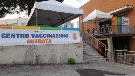 Covid Genova, Caltabellotta (Asl3): "C'è una ripresa delle prime dosi di vaccino"