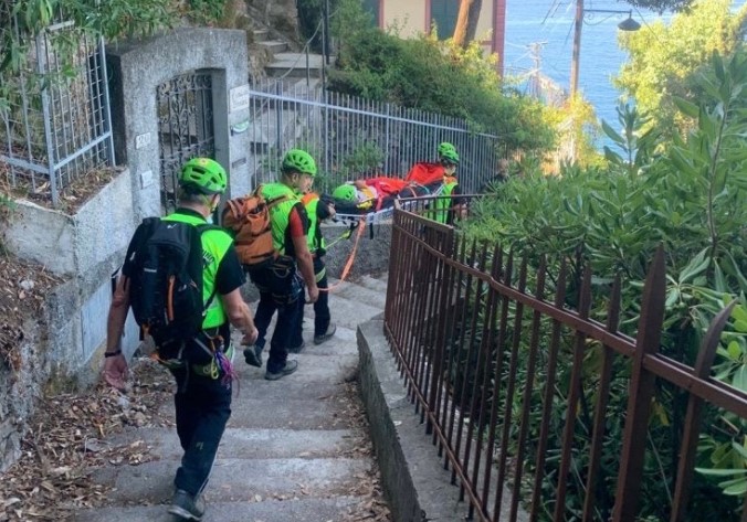 Monte di Portofino, donna di 48 anni cade a Punta Chiappa: trasferita in ospedale
