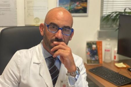 L'appello di Matteo Bassetti: "Minacciato dai no vax, chiedo la tutela dello Stato"