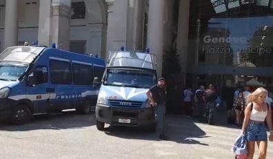 Genova, flop per la manifestazione "No Green Pass": in stazione una decina di persone