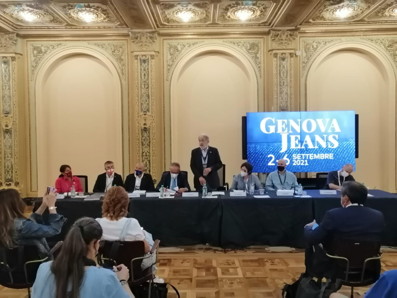 Bucci inaugura Genova Jeans: "Una manifestazione ciclica, avremo visibilità in tutto il mondo"