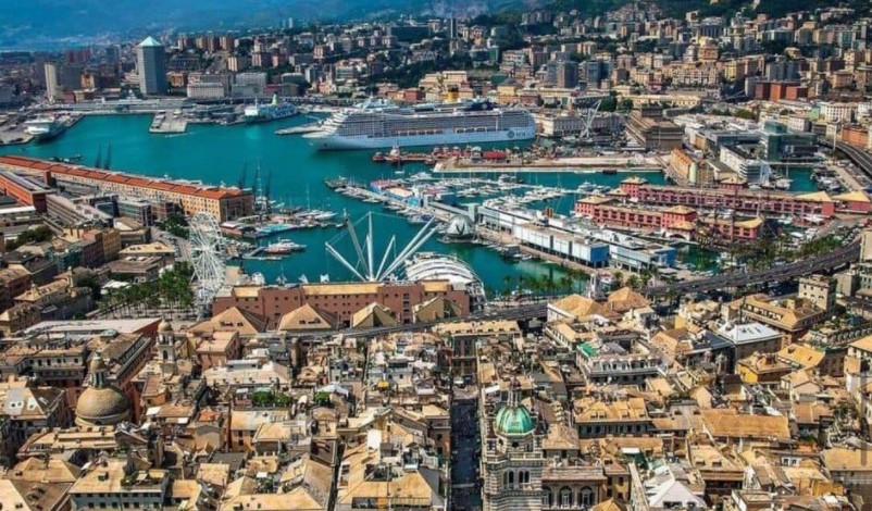 Turismo a Genova, Toti: "Agosto da tutto esaurito ma settembre non sarà da meno"
