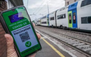 La Spezia, dodici passeggeri senza green pass multati e fatti scendere dal treno