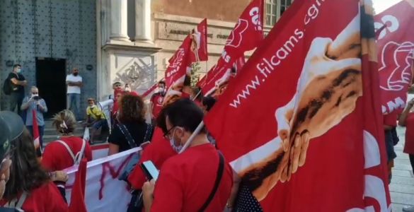 Genova, appalti servizi: manifestazione di protesta davanti la Prefettura