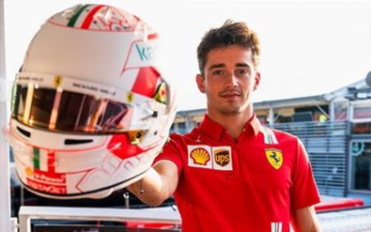 Formula 1, Ferrari: ecco il casco speciale che Leclerc indosserà a Monza | FOTO