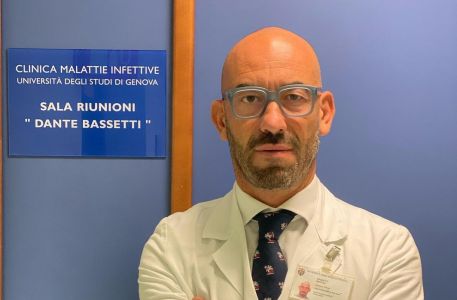 Bassetti si sfoga: "Dicono che sto più in tv che in corsia, passo in ospedale più ore dell’orologio"