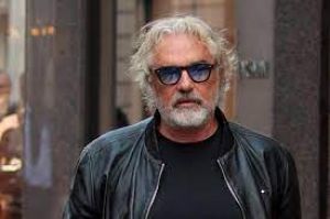 Briatore bloccato in A10: "Ci sarebbe da chiedere i danni"