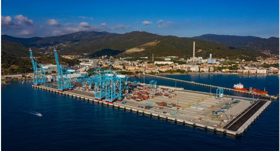 Vado Ligure, al via il servizio Ema che collega il Container Terminal ai porti del Nord America