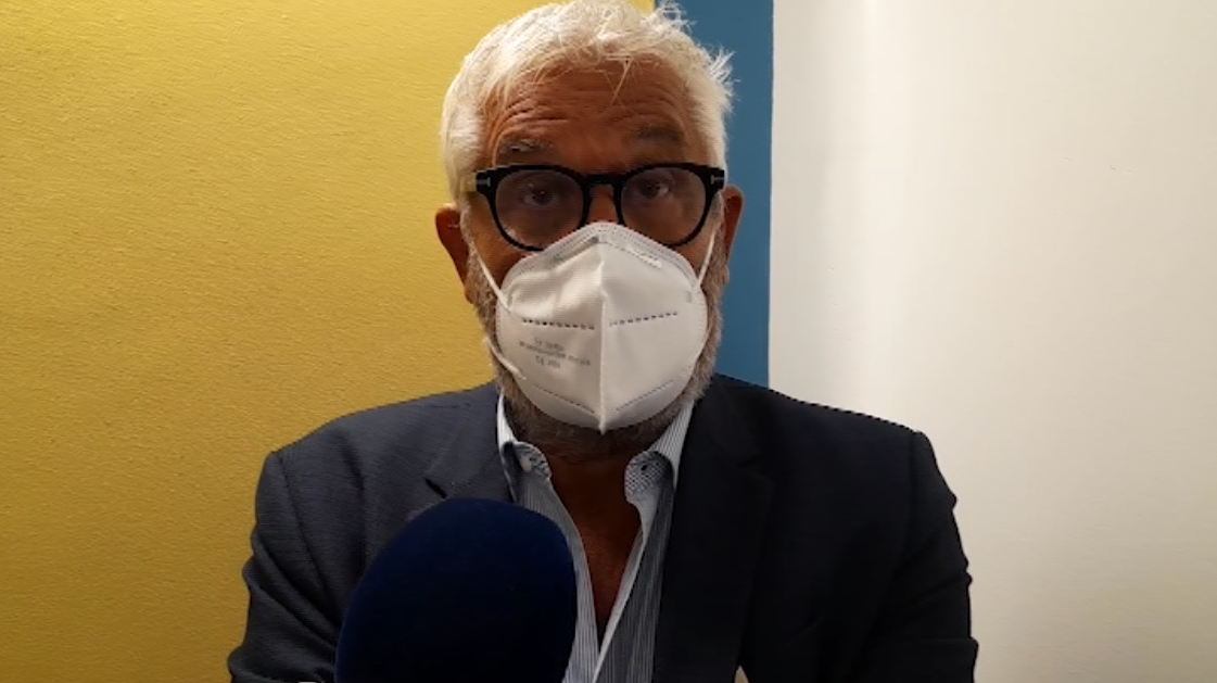Gratarola: "Senza vaccini la situazione sarebbe terribile, in terapia intensiva solo non vaccinati"