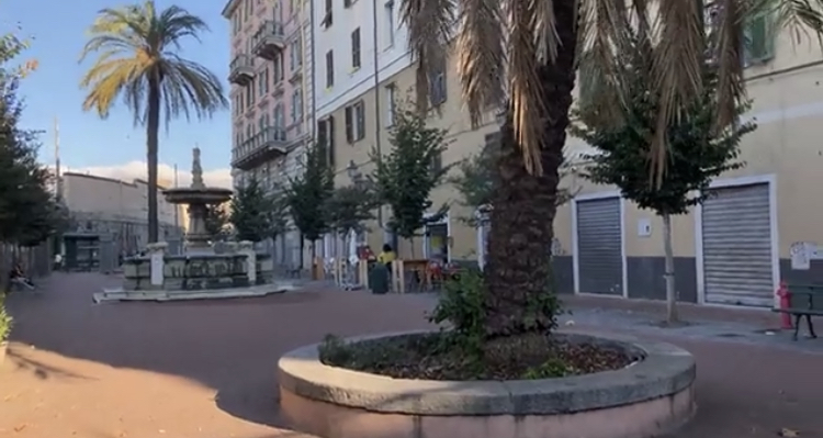 Sampierdarena, risse e degrado tra Piazza Vittorio Veneto e Via Carzino