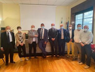 La solidarietà di Toti all'ordine dei medici di Genova: "I primi a dare il buon esempio"