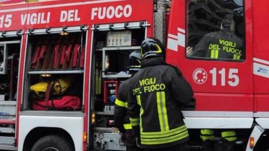 Sanremo, migrante sale su una gru e minaccia di lanciarsi: salvato