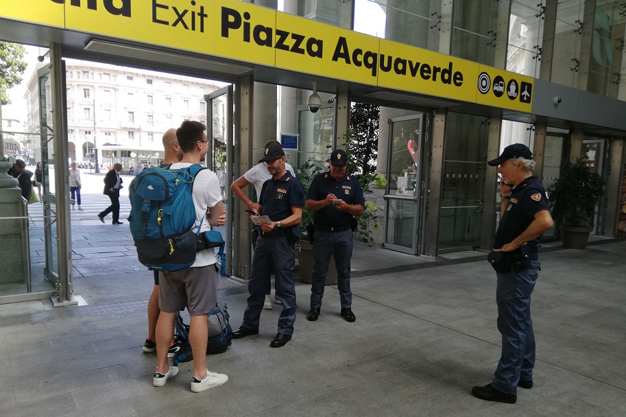 Genova, con la droga in tasca in stazione a Principe: 56enne pregiudicato arrestato