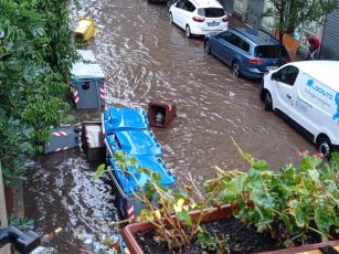 Genova, nottata di piogge e allagamenti: per lunedì pre-allerta Arpal