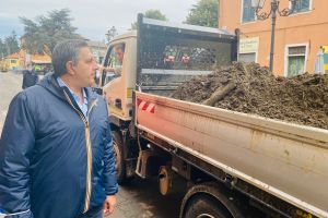 Toti visita Pontinvrea e Santuario: "Con la stima dei danni chiederemo lo stato di emergenza"