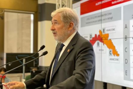 Maltempo Liguria, Bucci: "Con 900 mm di pioggia in 24 ore il sistema non regge, serve qualcosa di più"