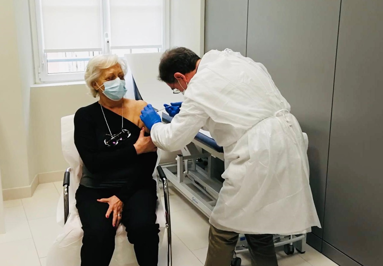 Vaccini Liguria, l'82% della popolazione ha ricevuto almeno una dose: balzo in avanti per i 50enni