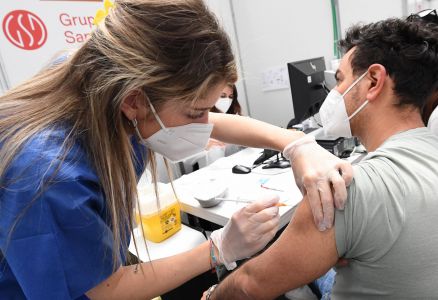 Vaccini Liguria, da oggi via alla somministrazione della terza dose ai sanitari
