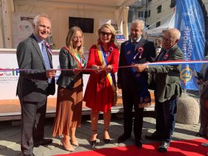 Genova, fino al 18 ottobre "Bonjour Provence et la France" in piazza Matteotti